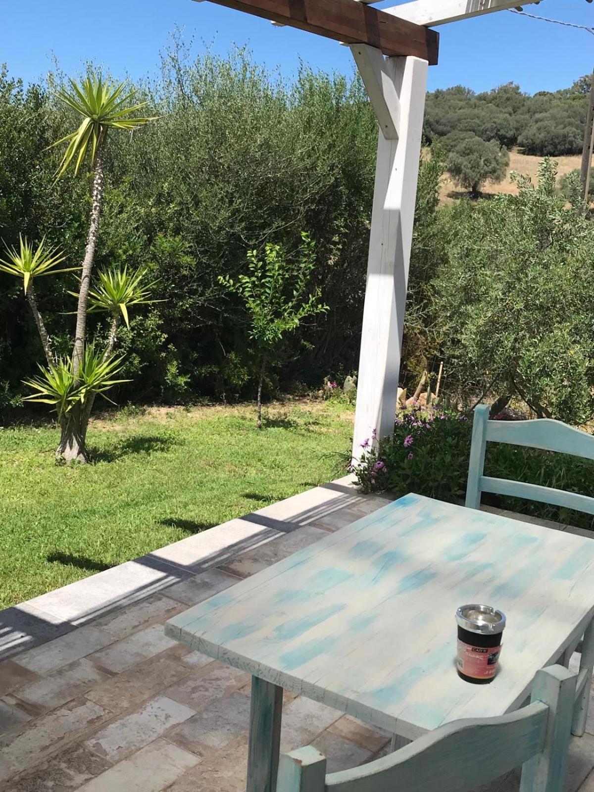 La Fragola In Campagna 6 K M Da San Pantaleo Hotel Exterior foto